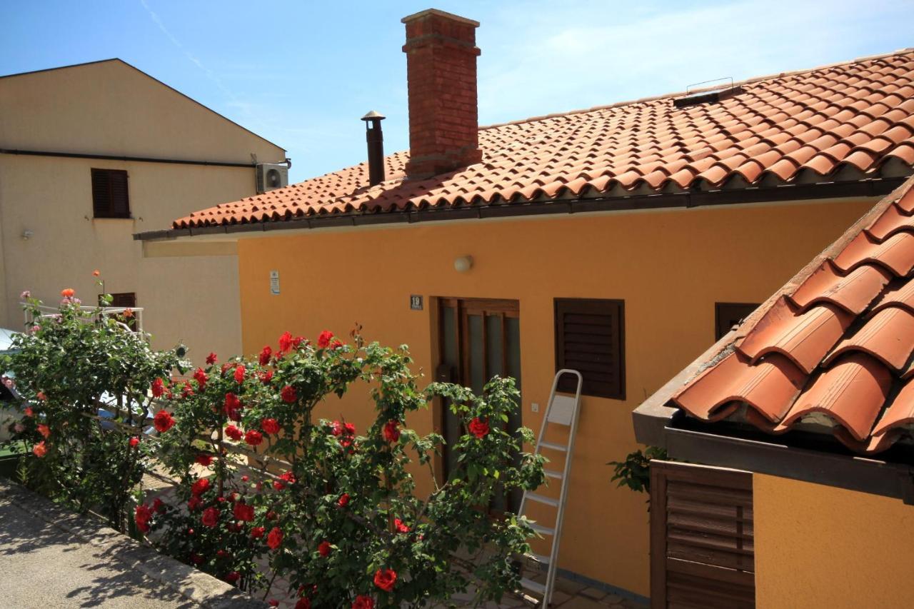 Apartments With A Parking Space Rabac, Labin - 6414 エクステリア 写真