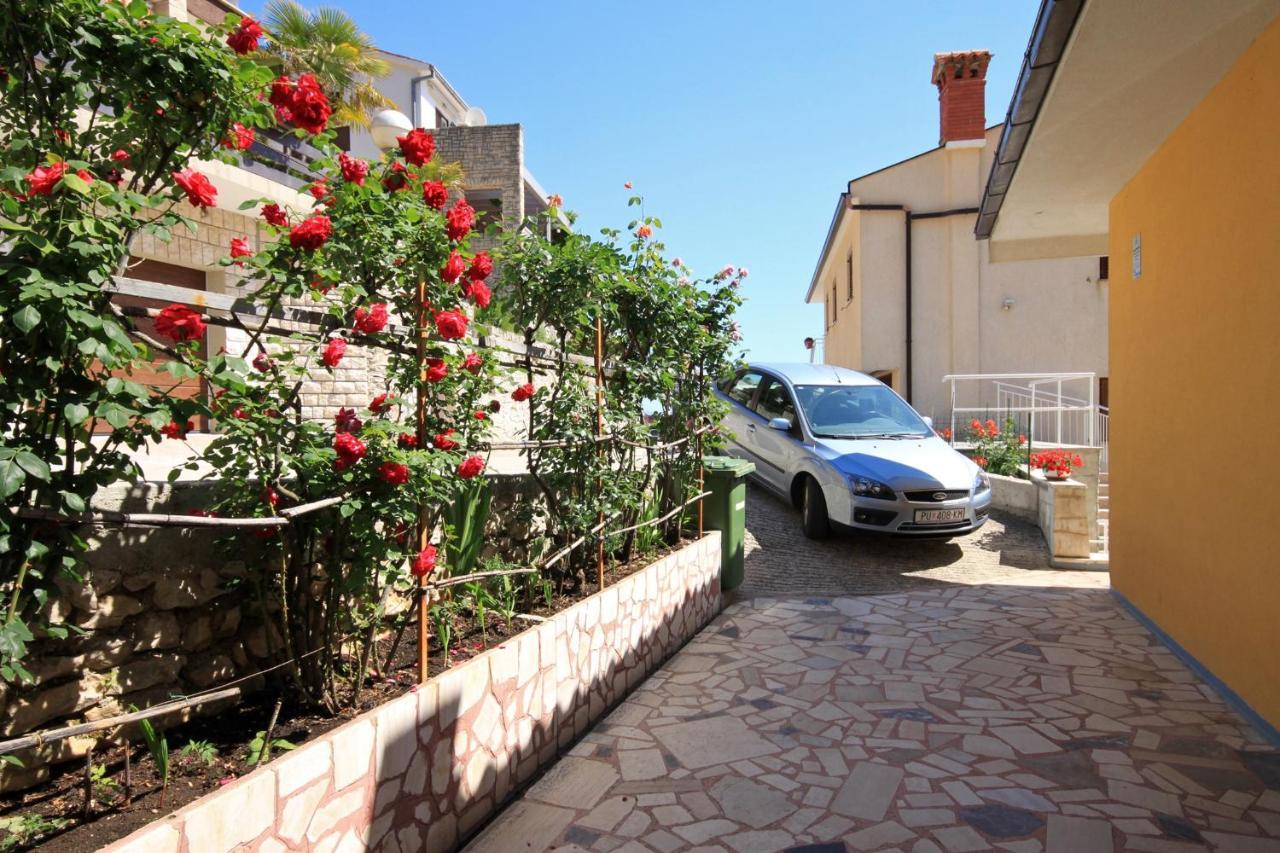 Apartments With A Parking Space Rabac, Labin - 6414 エクステリア 写真